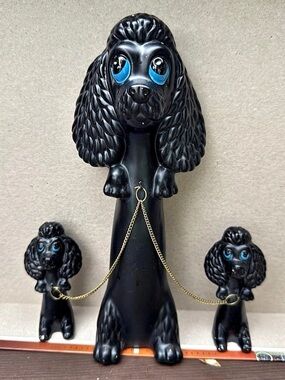 P b Japan MCM Pro Products Black poodle with puppies MCM kitschy Figurine Set De